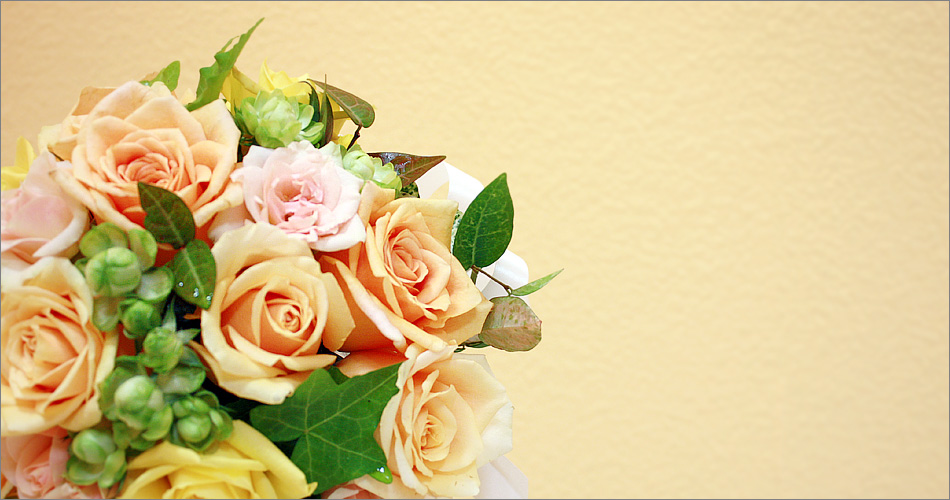 スイートピーのハートの形をしたブーケ